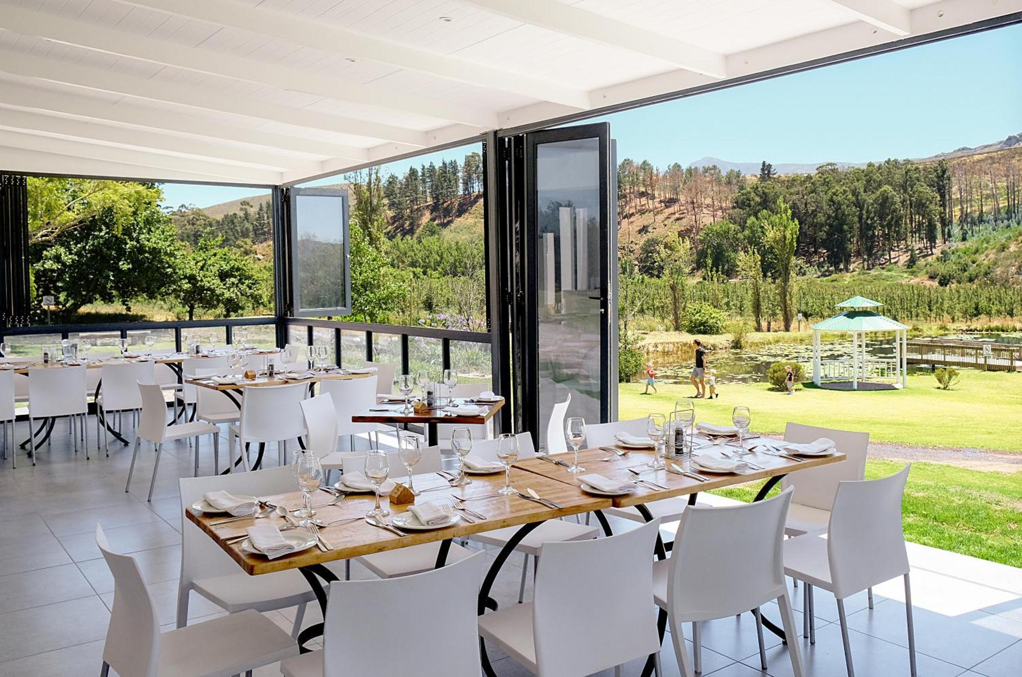 Houw Hoek Hotel Botrivier Bagian luar foto
