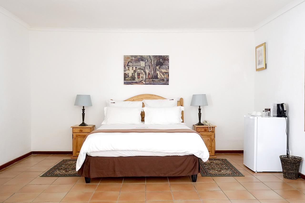 Houw Hoek Hotel Botrivier Bagian luar foto