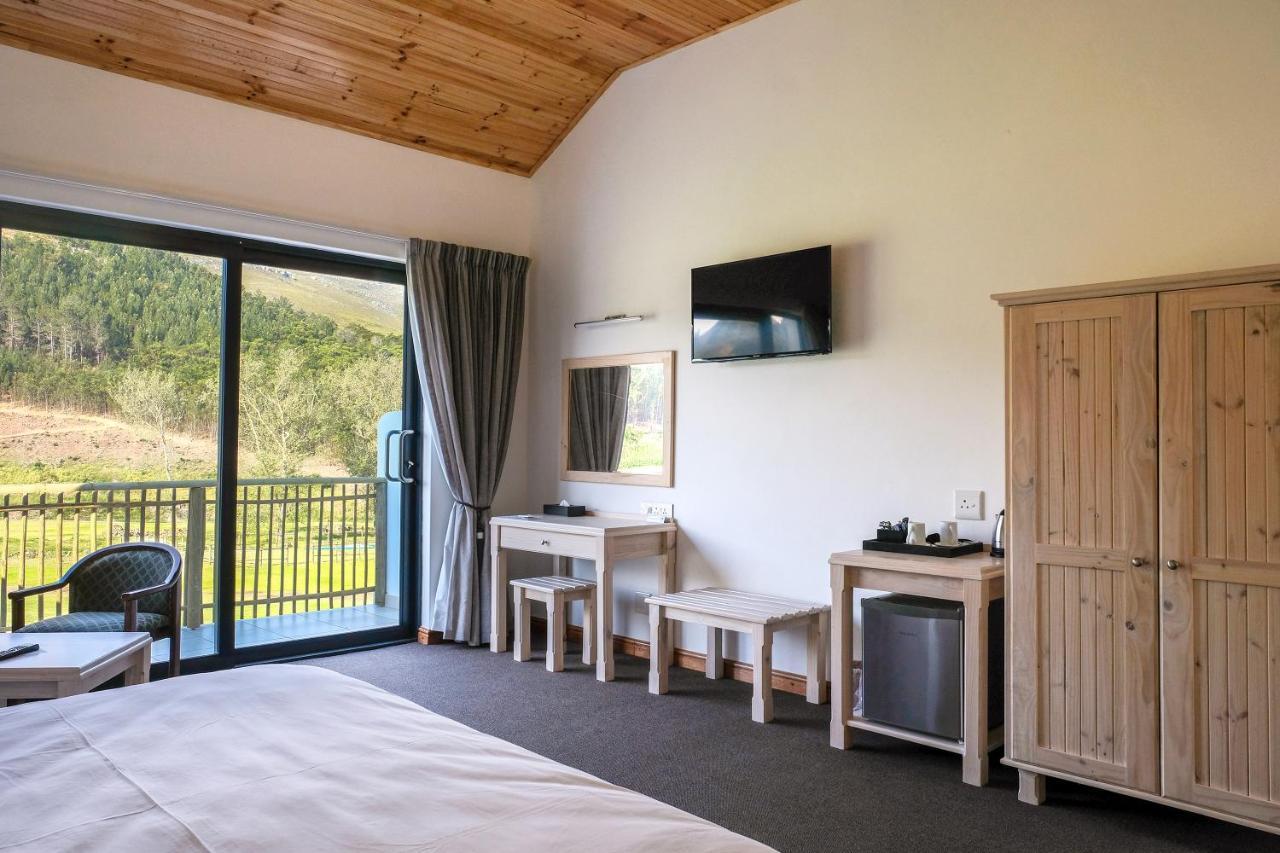Houw Hoek Hotel Botrivier Bagian luar foto