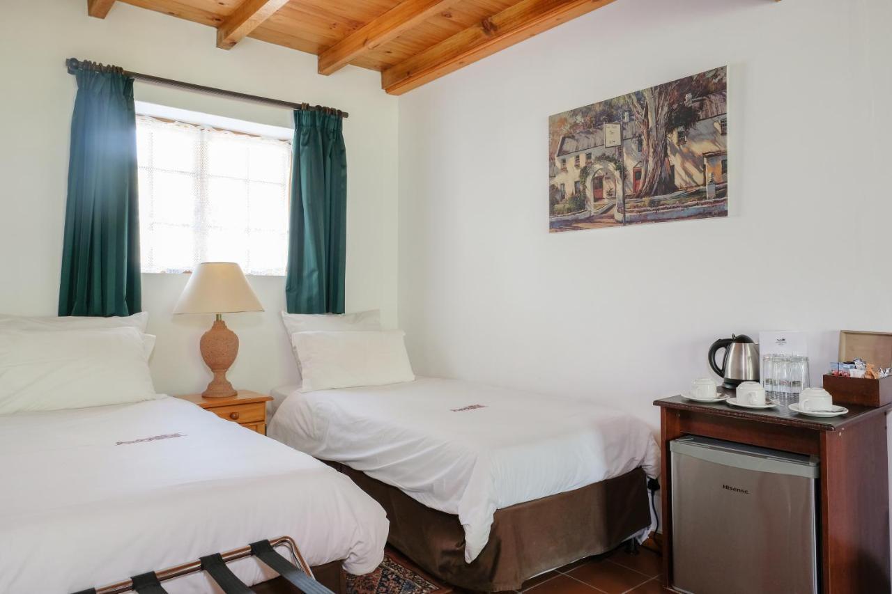 Houw Hoek Hotel Botrivier Bagian luar foto